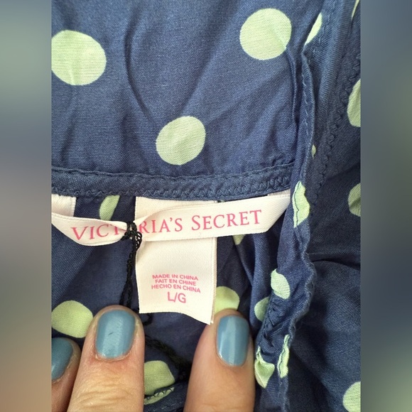 Vintage Victoria Secrets Silk & Rayon Polk-a-Dot Ruffled Camisole, size large. - Picture 7 of 8